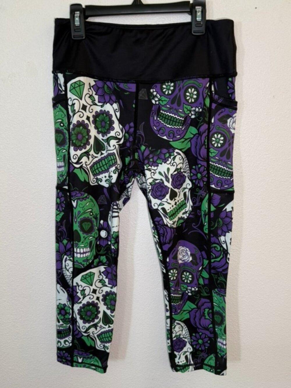 CVG Leggings Size medium.  (item #17)